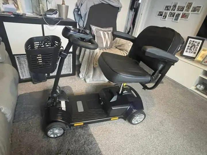 Electric mobility scooter - Image 7