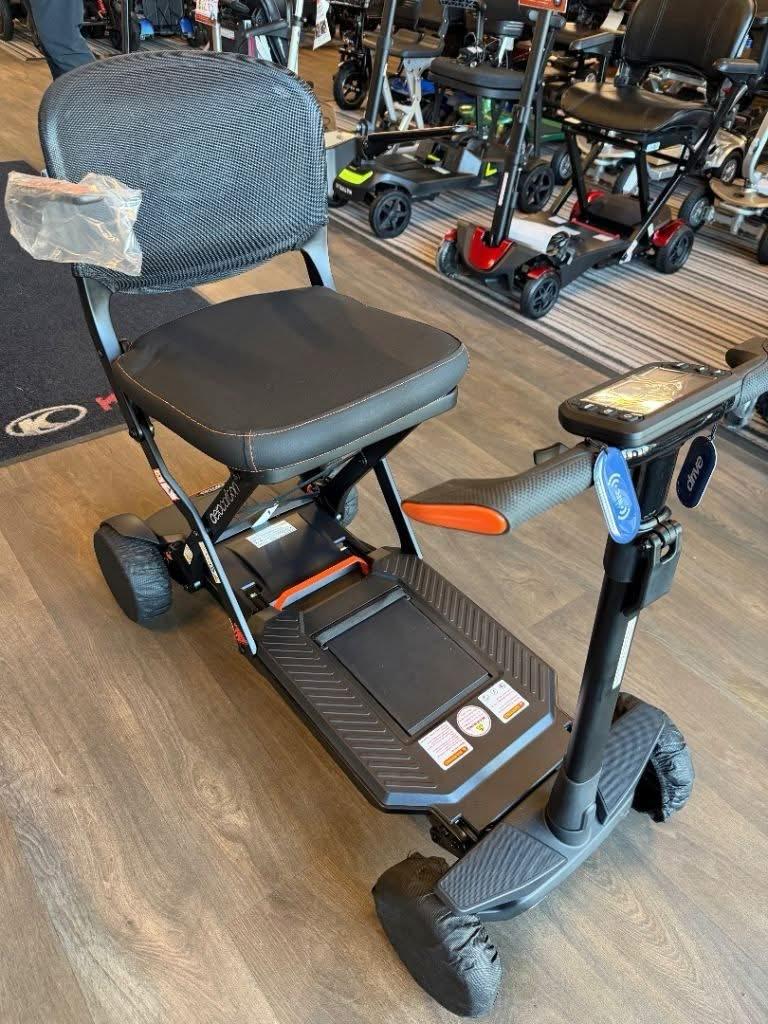 Foldable 4-Wheel Electric Mobility Scooter (Compact Travel Type) - Image 10